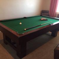 Elegant Professional Pool Table Mint Condition